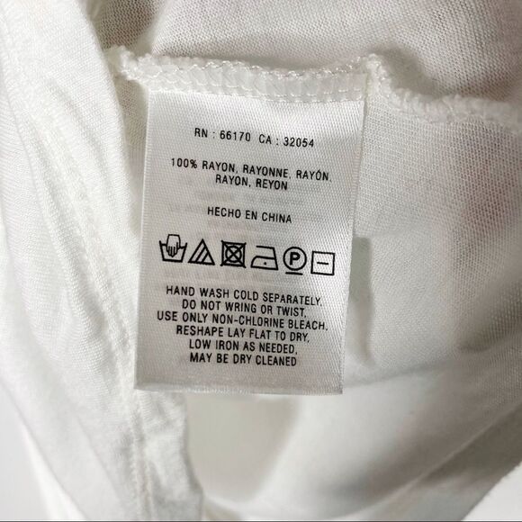 Vanessa & Virginia | Embroidered Tank Top - Picture 5 of 6